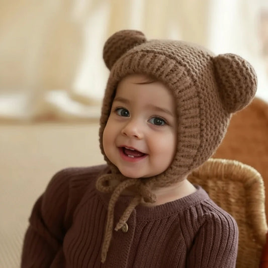 Babymütze aus Wolle für den Herbst und Winter
